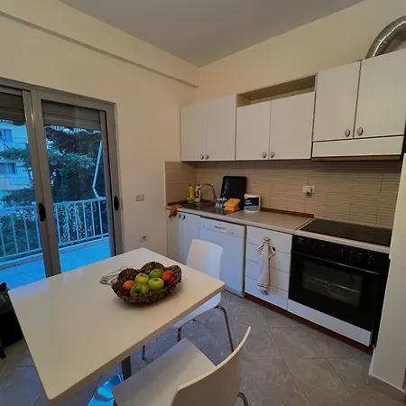 Apartmán Cozy With Balcony *